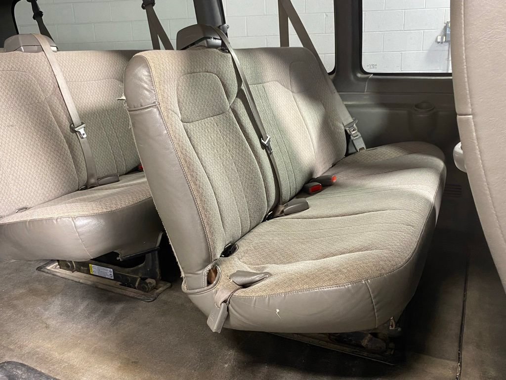Used 2010 Chevrolet Express 3500 LT w/ LT Preferred Equipment Group RWD image 26
