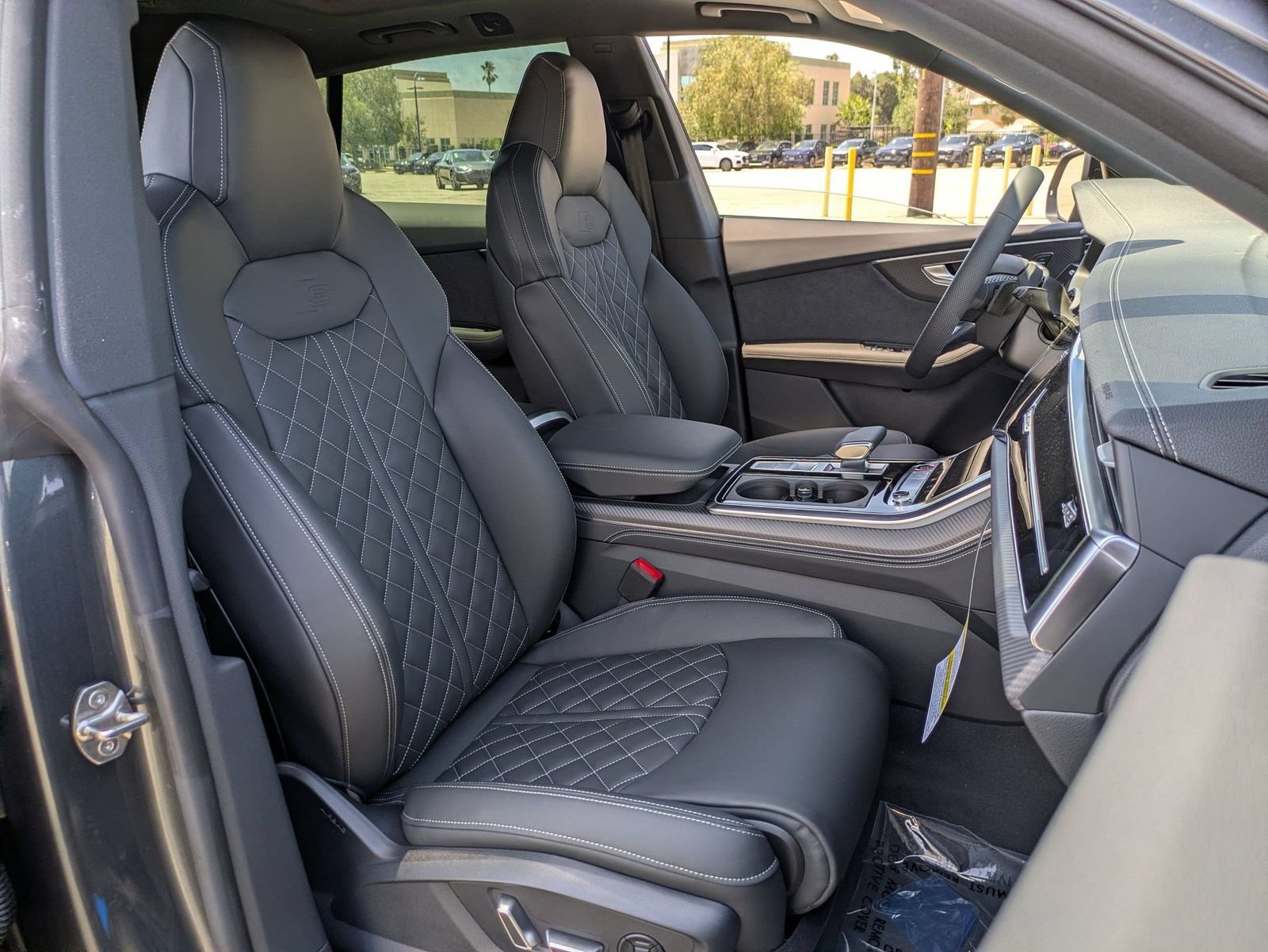 New 2026 Audi SQ8 Premium Plus AWD/4WD image 10