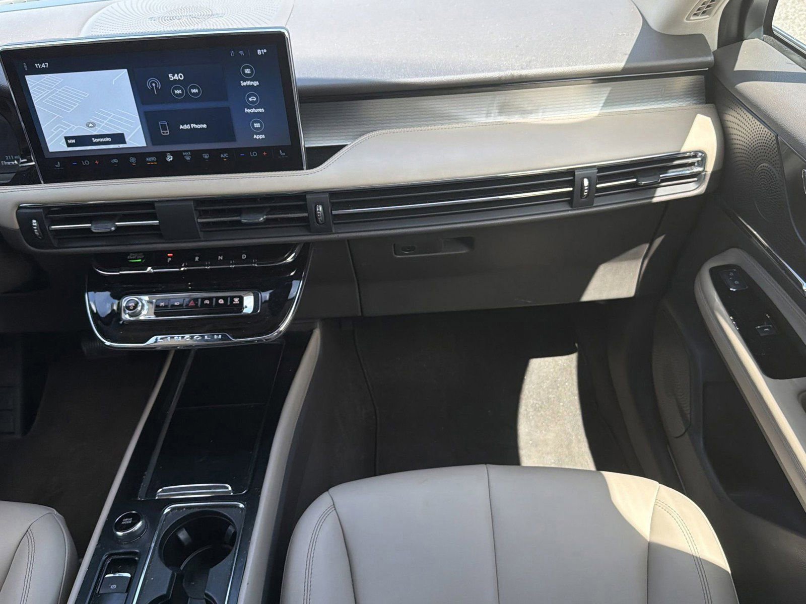 Used 2024 Lincoln Corsair FWD image 16