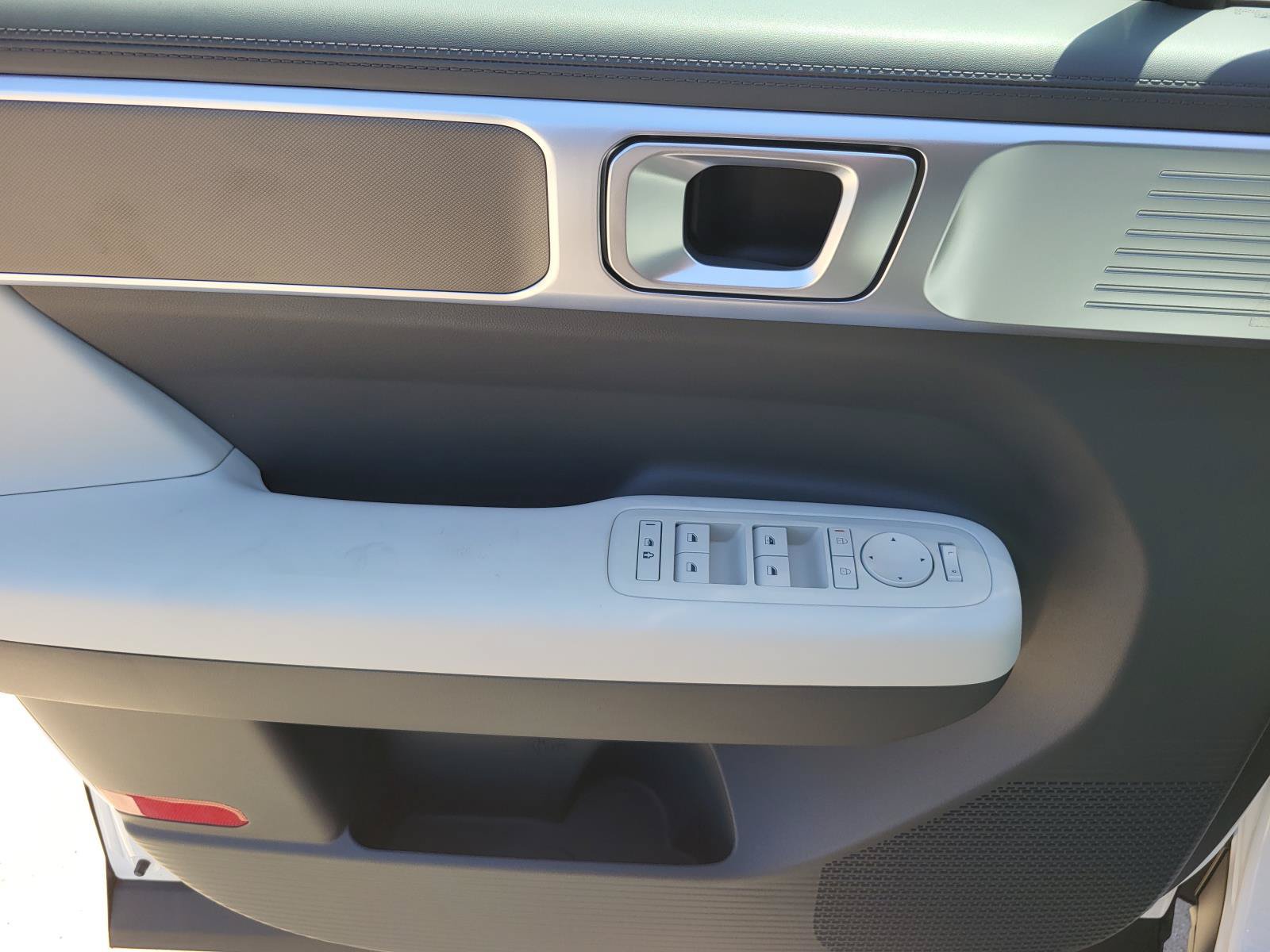 New 2027 Hyundai Santa Fe SE FWD image 14