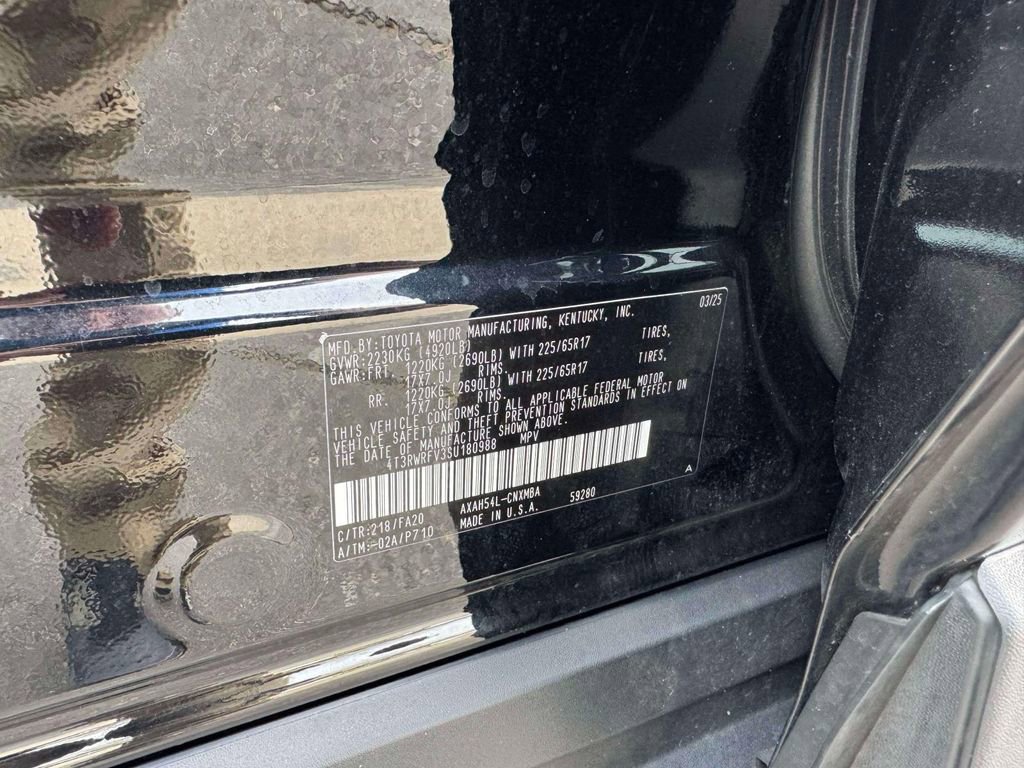 Used 2025 Toyota RAV4 XLE image 10