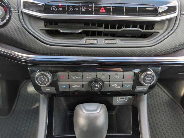 Used 2023 Jeep Compass Altitude w/ Convenience Group image 22