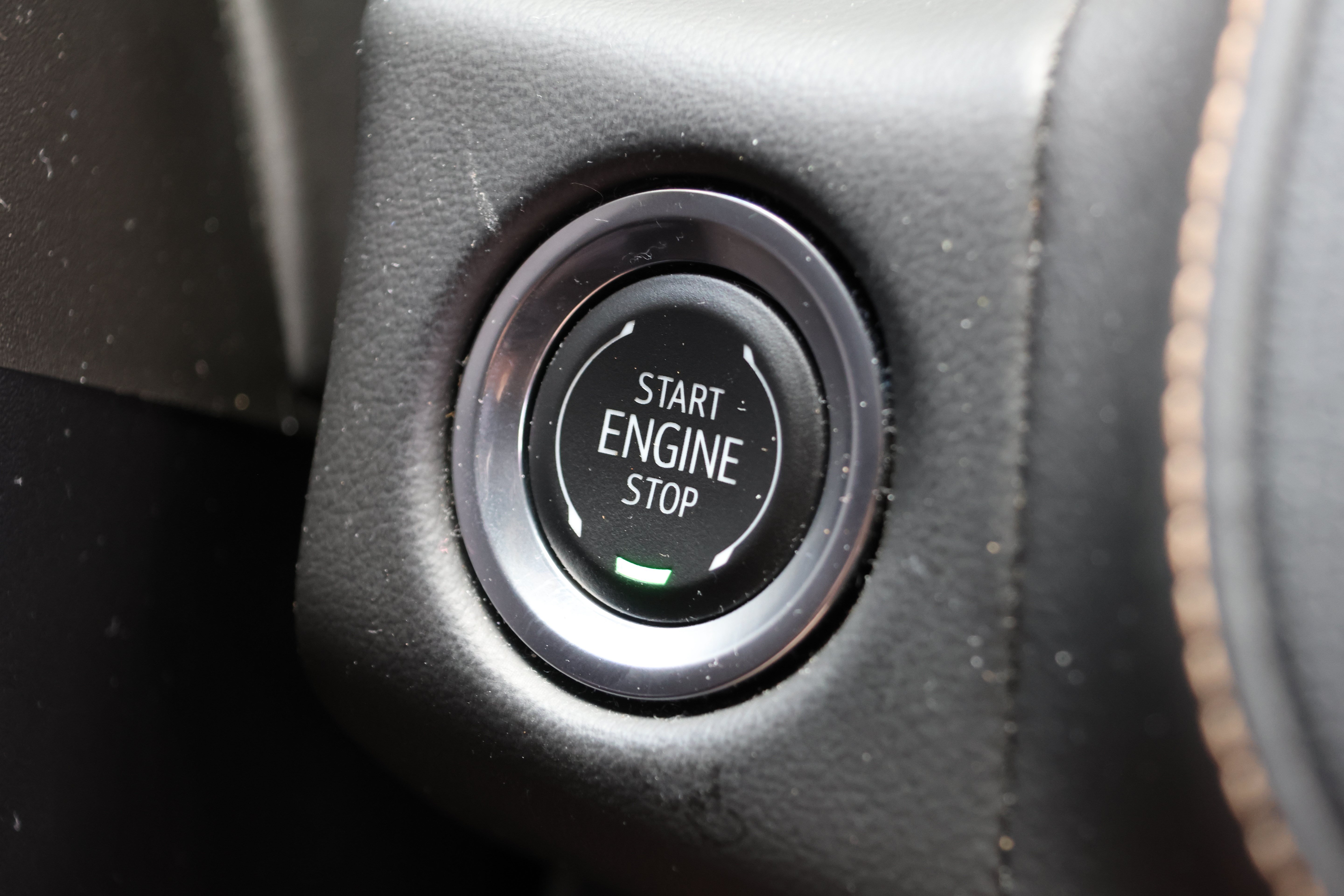 Used 2024 GMC Yukon AT4 w/ Technology Package AWD/4WD image 24