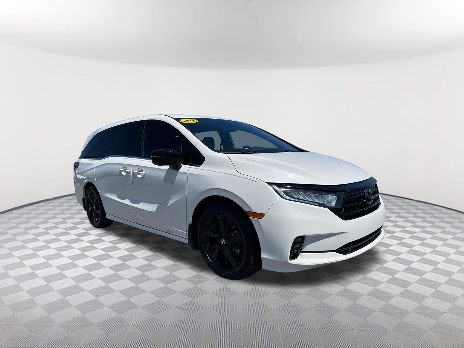 Used 2024 Honda Odyssey Sport image 4