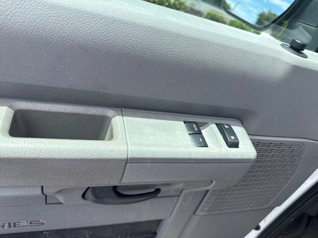 Used 2011 Ford E-350 and Econoline 350 XLT RWD image 20