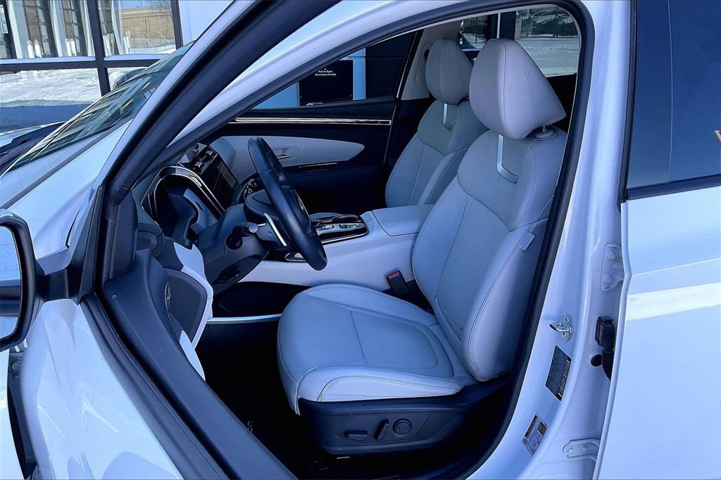 Used 2024 Hyundai Tucson Limited image 25