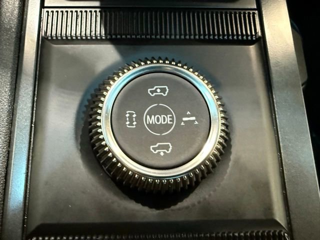Used 2025 GMC Hummer EV 2X AWD/4WD image 36