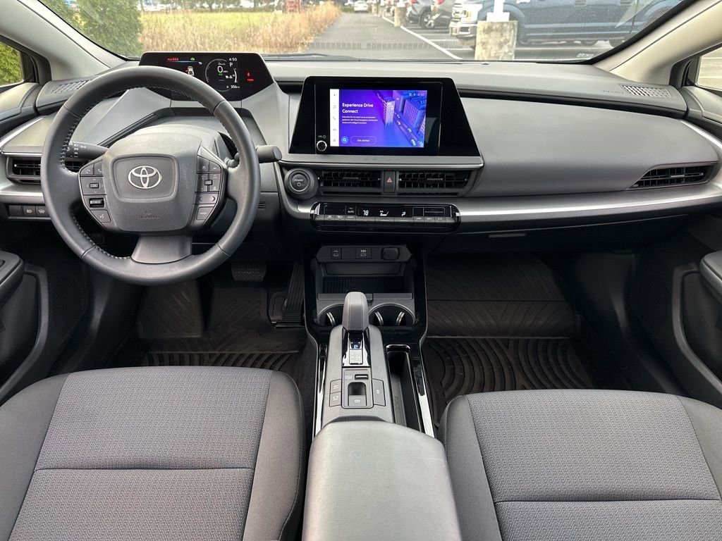 Used 2024 Toyota Prius LE image 30