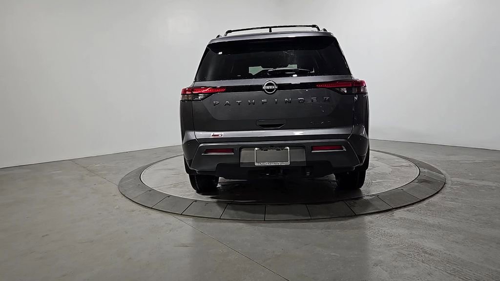 New 2026 Nissan Pathfinder SL w/ SL Premium Package image 4