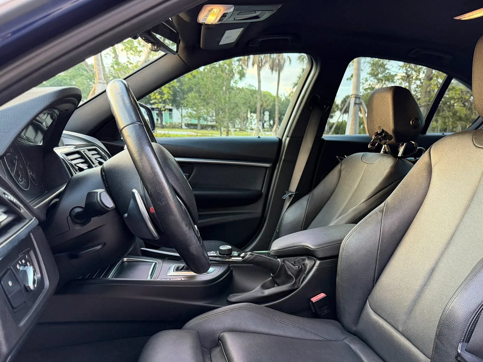 Used 2018 BMW 330i xDrive Sedan AWD/4WD image 9