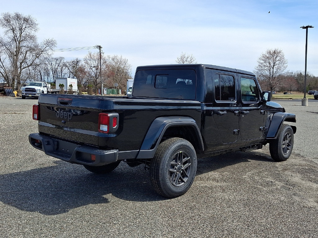 New 2026 Jeep Gladiator Sport AWD/4WD image 8
