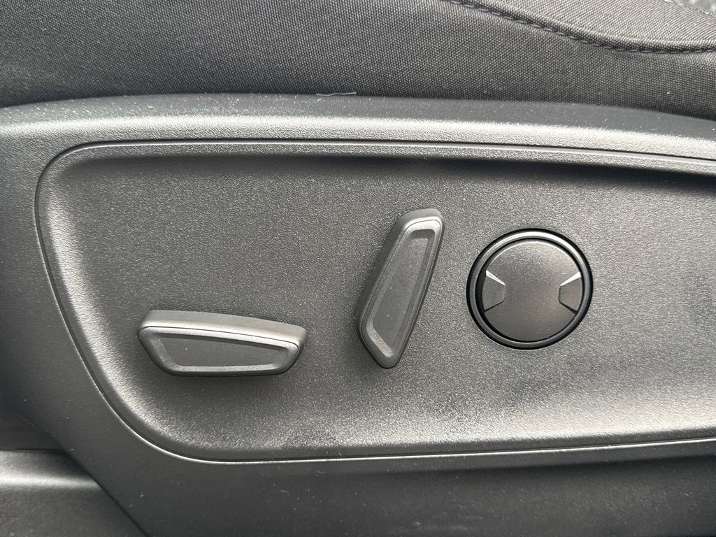 Used 2023 Ford Escape Active image 23