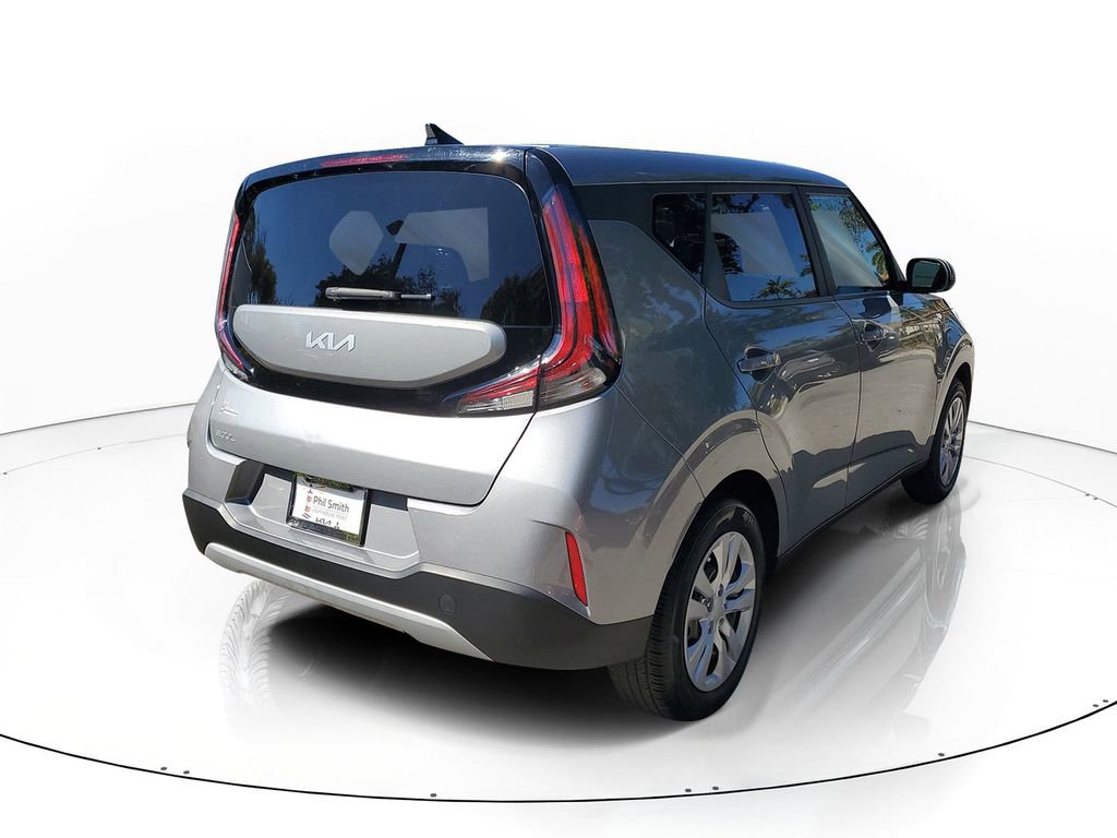 Certified 2023 Kia Soul LX image 6