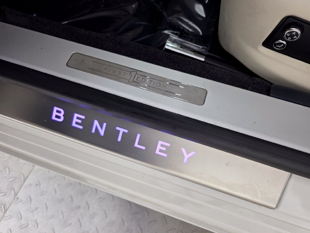 Used 2021 Bentley Flying Spur W12 AWD/4WD image 13