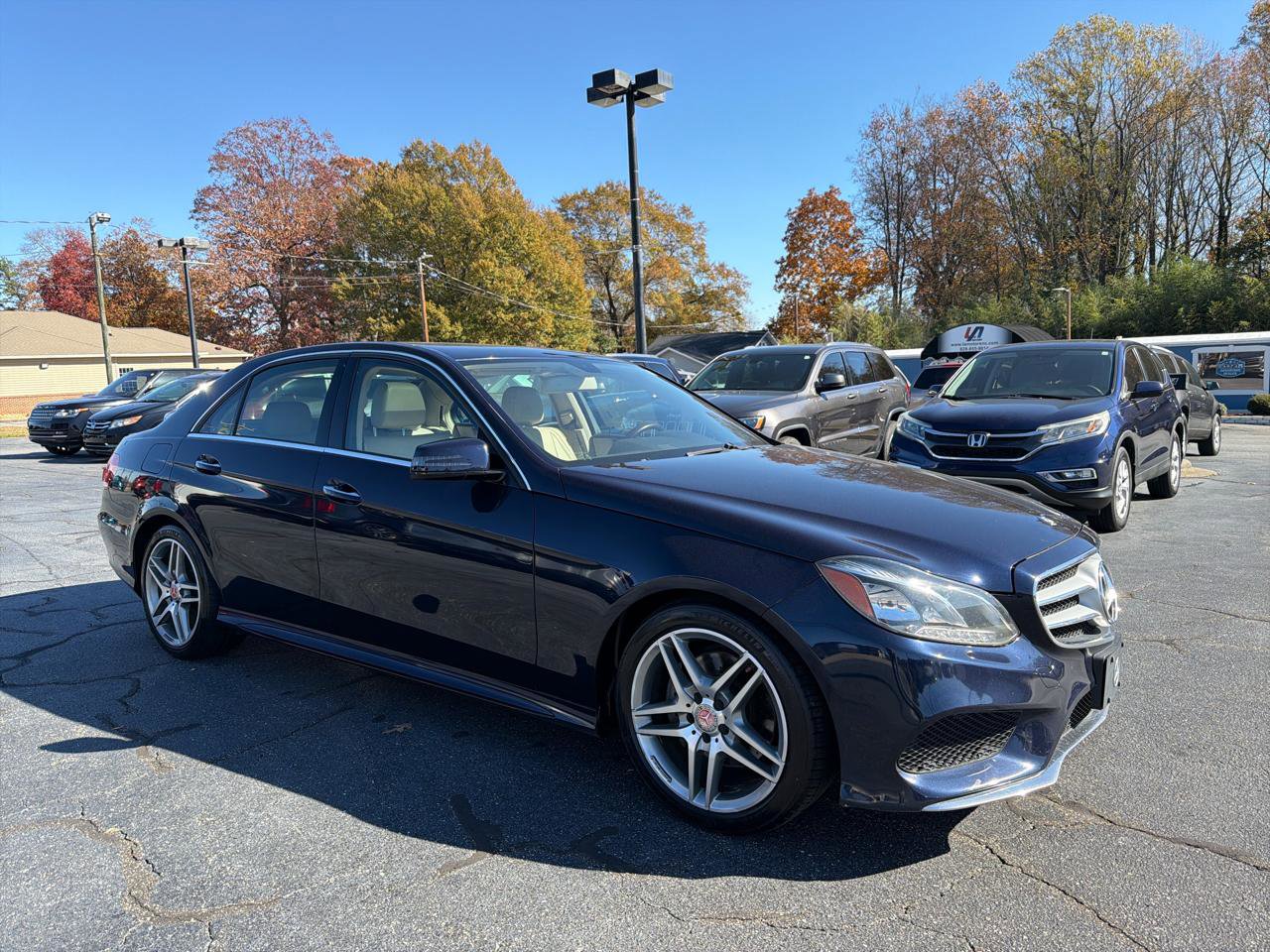 Used 2014 Mercedes-Benz E 350 4MATIC Sedan image 8