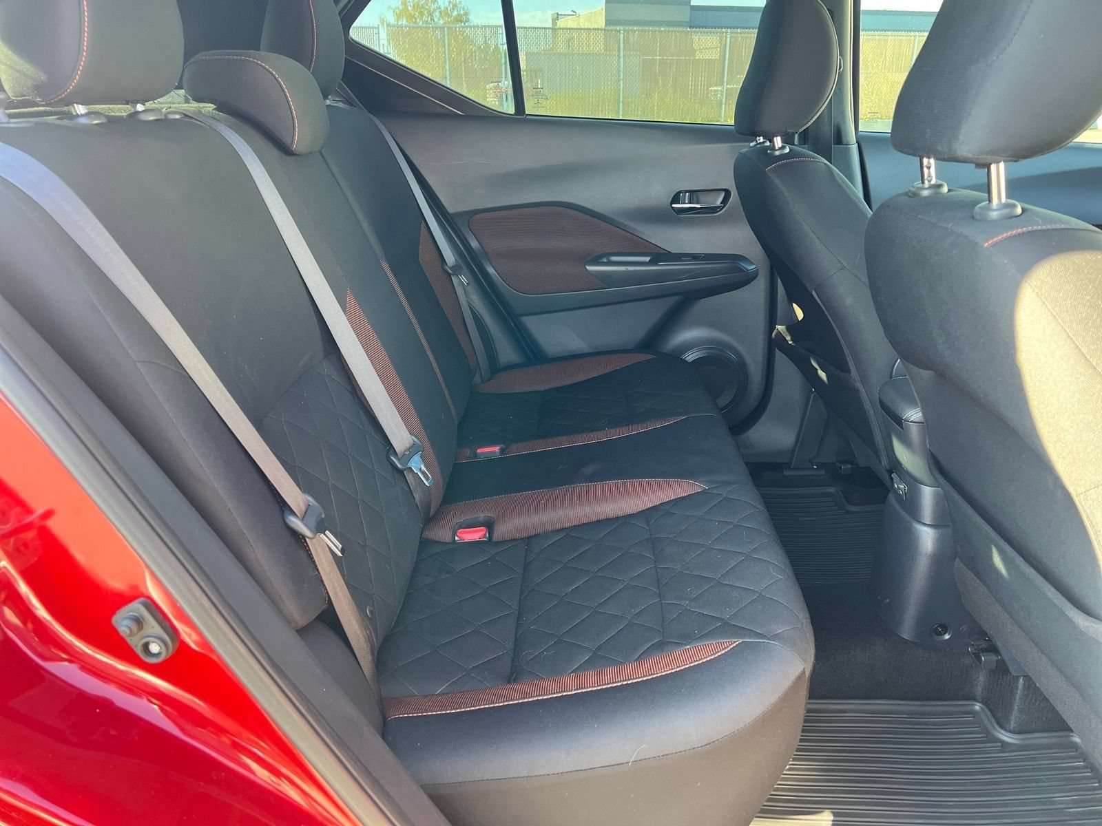 Used 2019 Nissan Kicks SR w/ Interior Electronics Package FWD image 29