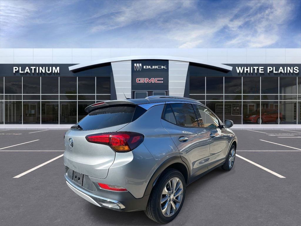 Used 2023 Buick Encore GX Essence w/ Experience Buick Package image 4