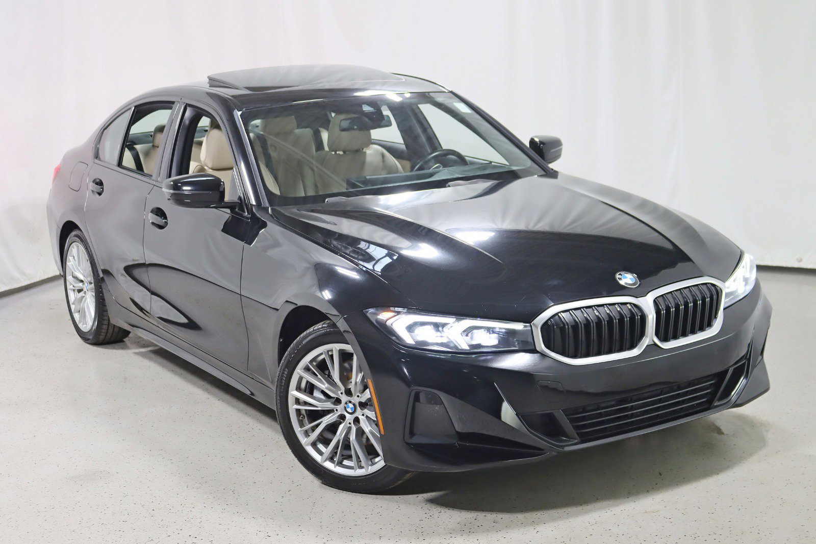 Used 2023 BMW 330i 330i-Premium Package w/ Premium Package image 6
