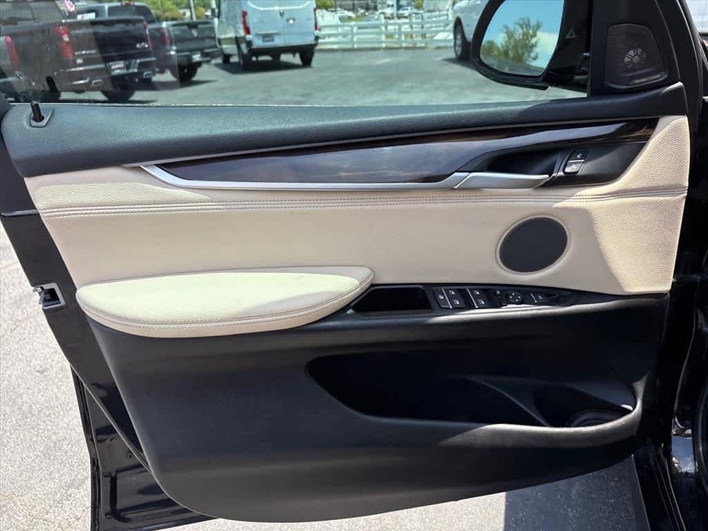 Used 2018 BMW X5 xDrive50i AWD/4WD image 21