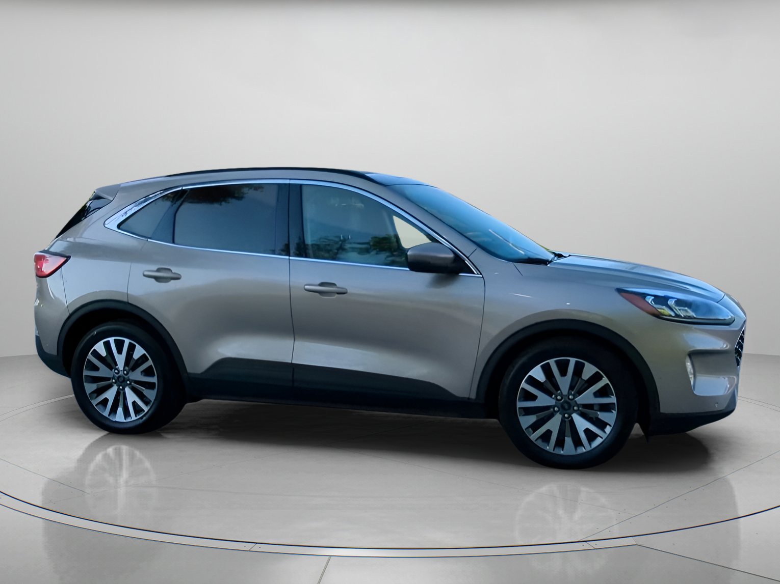 Certified 2020 Ford Escape Titanium w/ Titanium Premium Package 2.0 FWD image 34