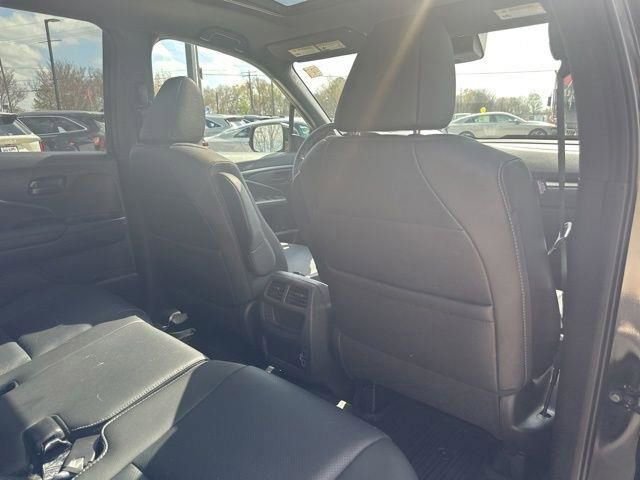Used 2023 Honda Passport EX-L image 34