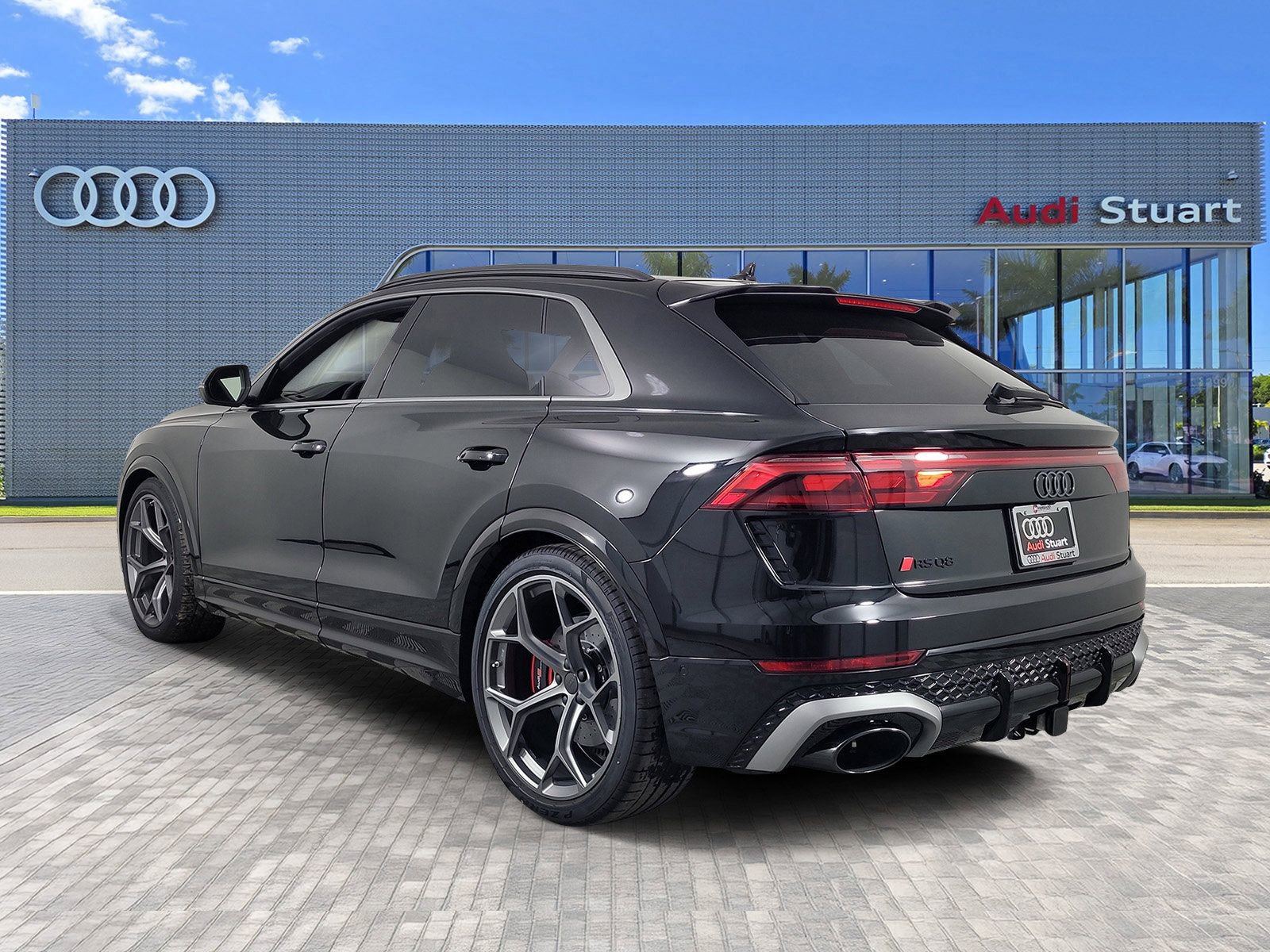 New 2026 Audi RS Q8 performance image 4