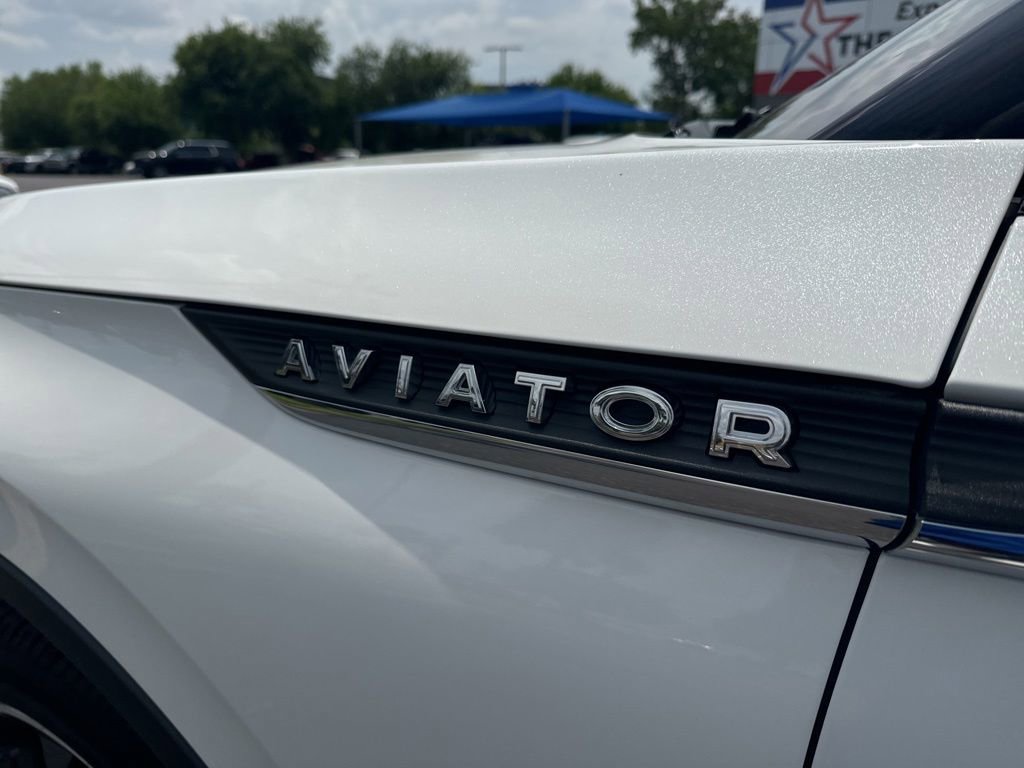 Used 2025 Lincoln Aviator Reserve RWD image 13