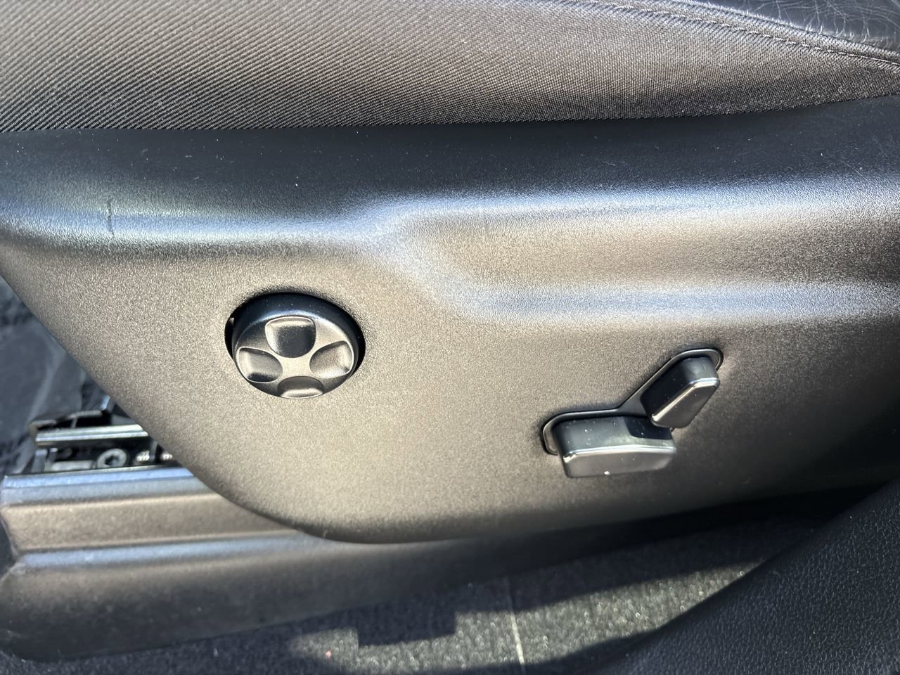 Used 2024 Dodge Durango GT RWD image 21