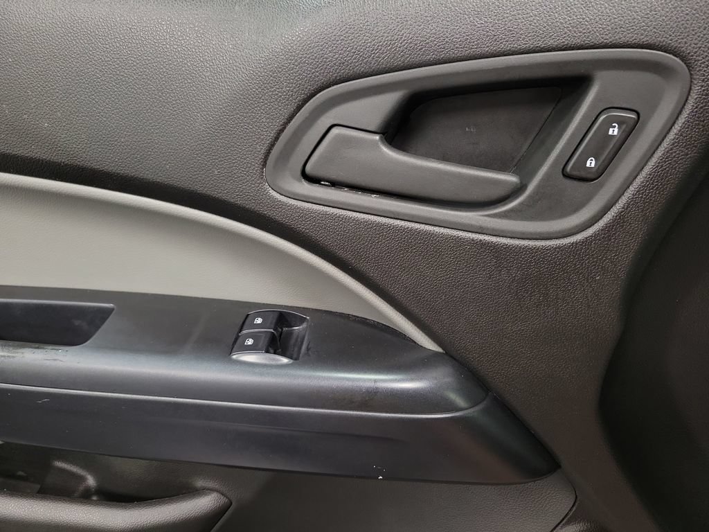 Used 2015 Chevrolet Colorado W/T RWD image 24