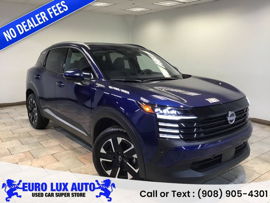 Used 2025 Nissan Kicks SR AWD/4WD image 5