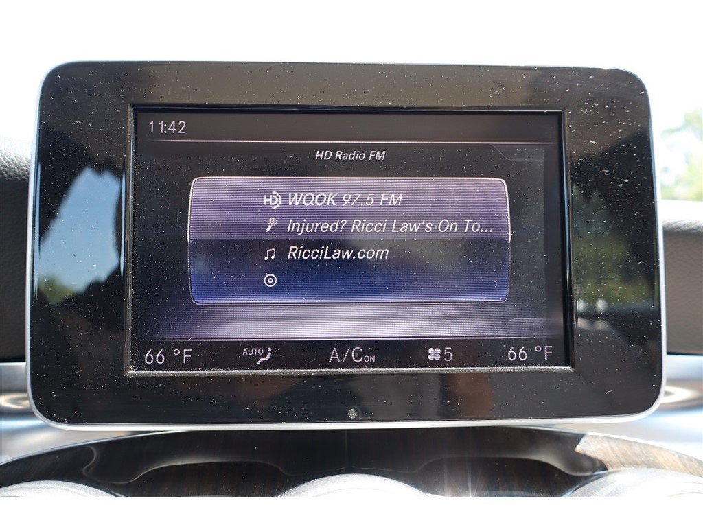 Used 2015 Mercedes-Benz C 300 Sedan image 30