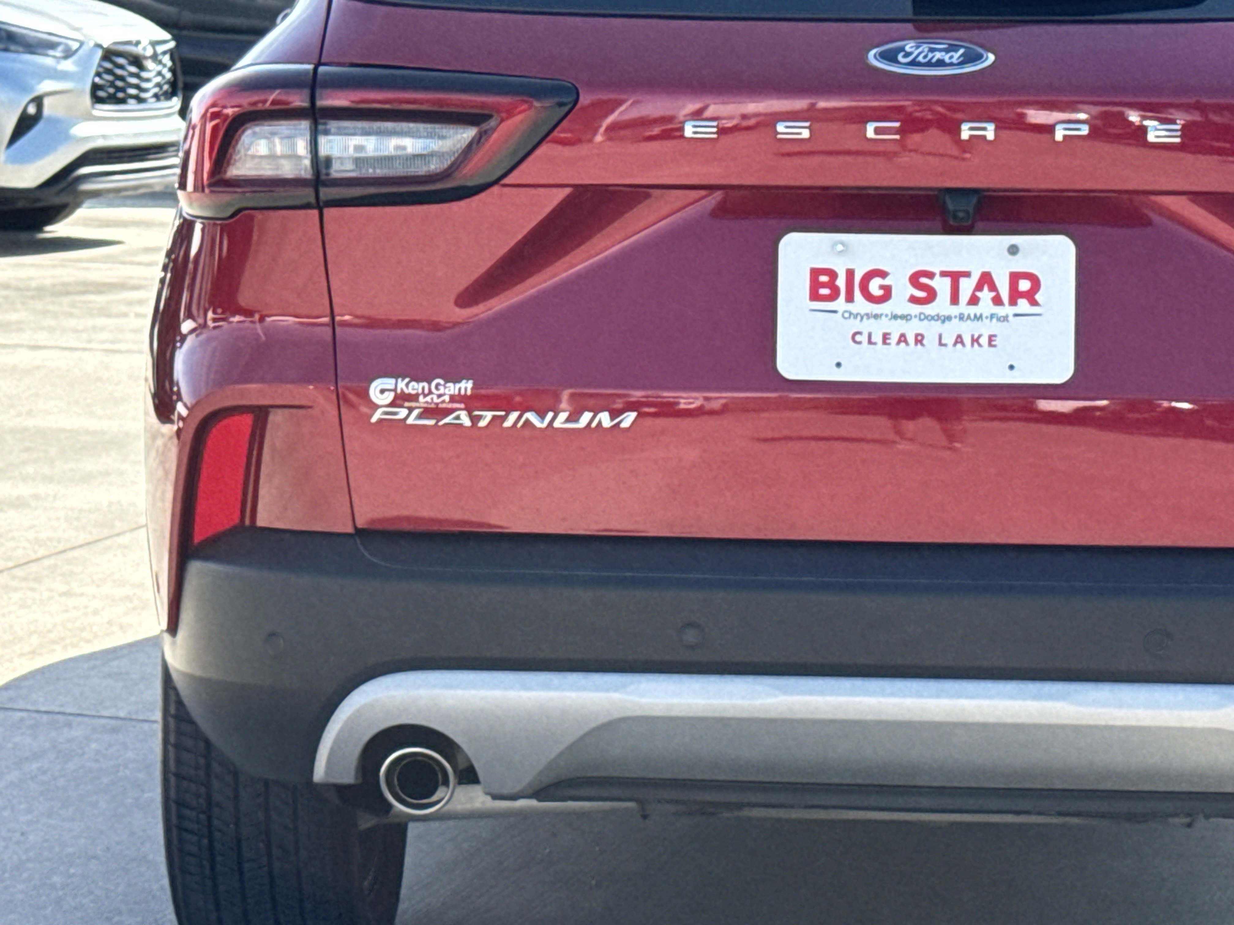 Used 2023 Ford Escape Platinum w/ Premium Technology Package image 44