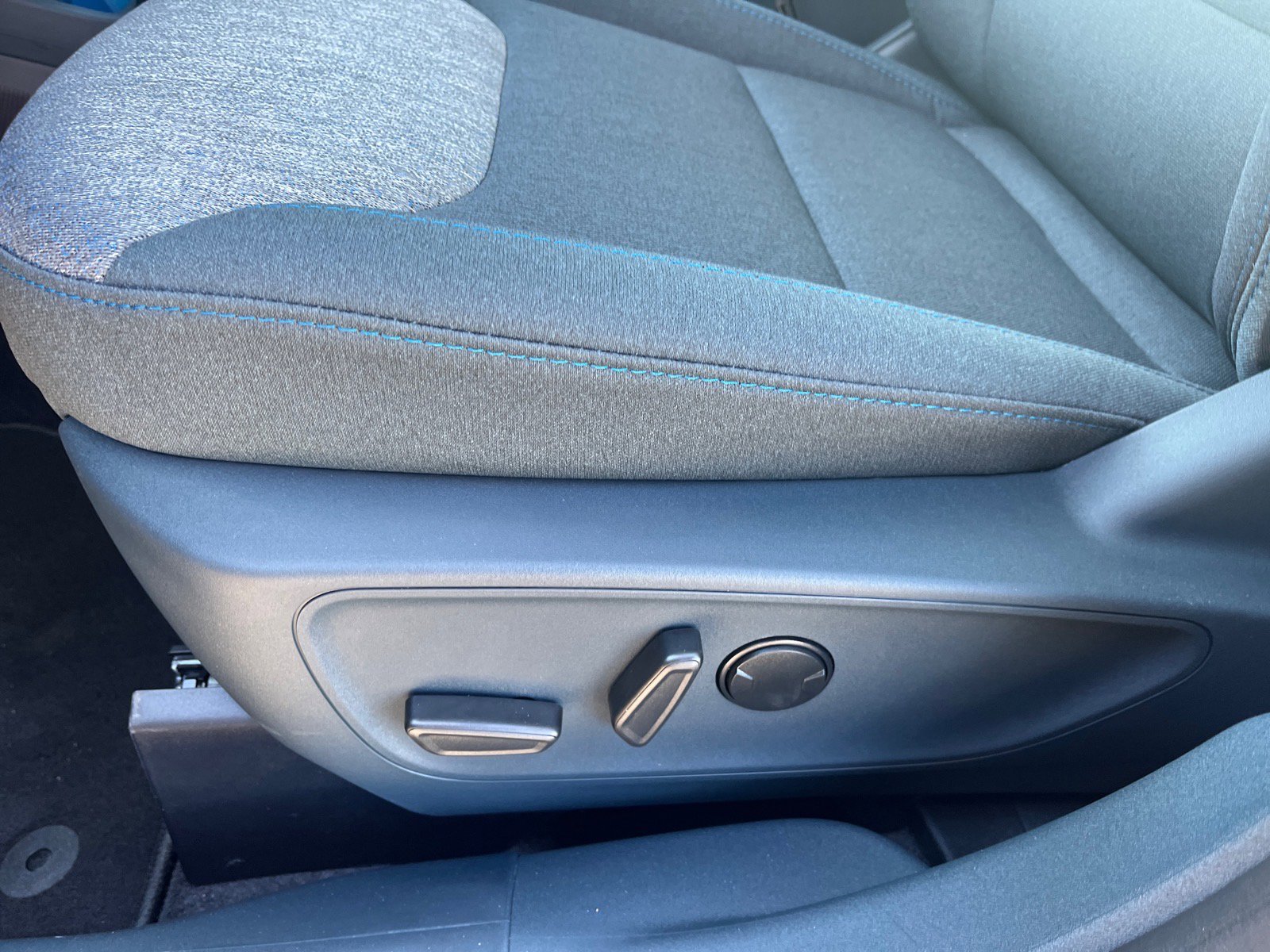 New 2025 Ford Maverick XLT w/ XLT Luxury Package image 19