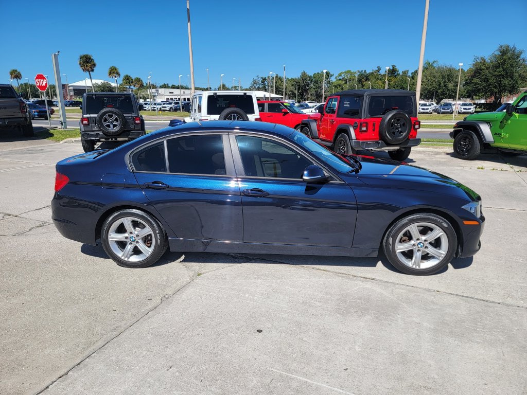 Used 2014 BMW 320i xDrive Sedan AWD/4WD image 6