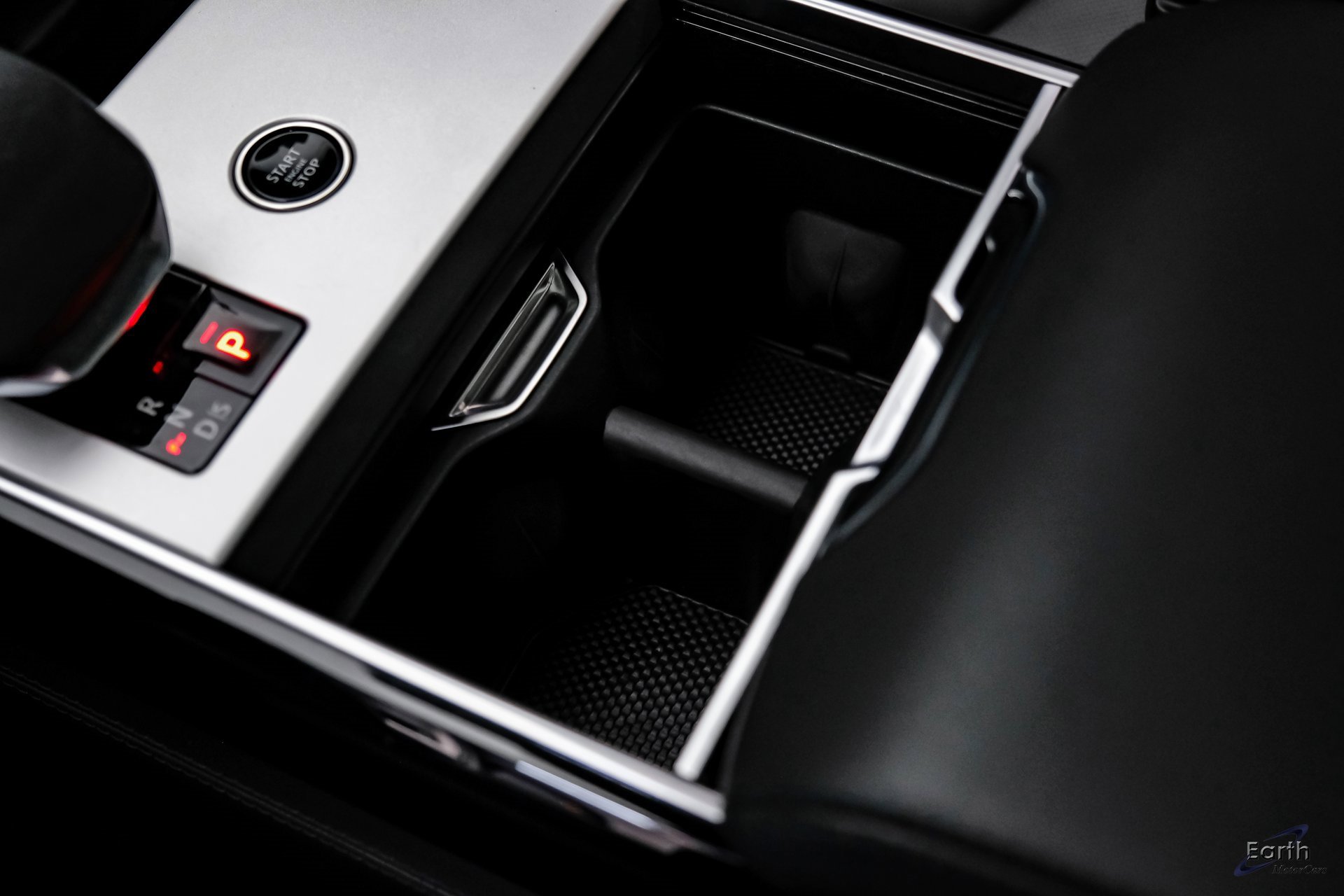 Used 2024 Land Rover Range Rover SE image 51