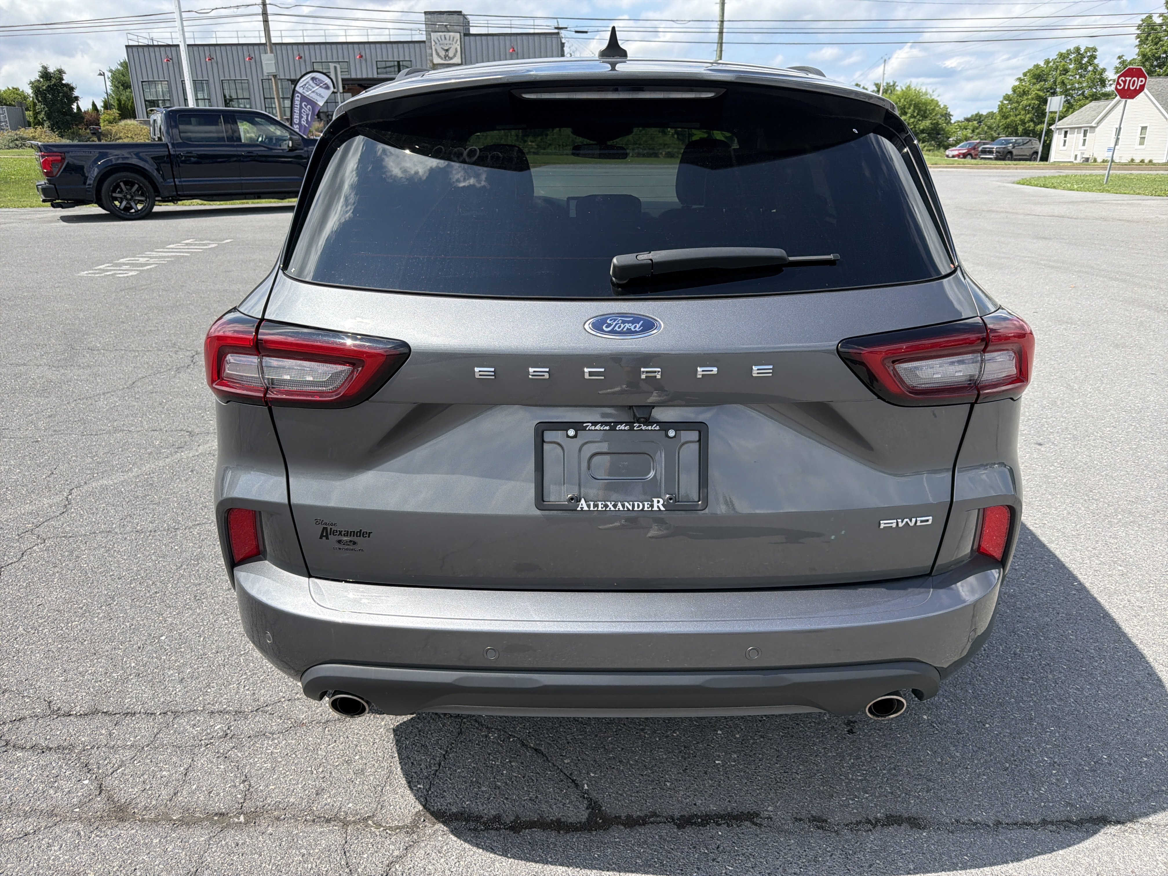 Used 2023 Ford Escape ST-Line w/ Tech Pack #1 AWD/4WD video 4
