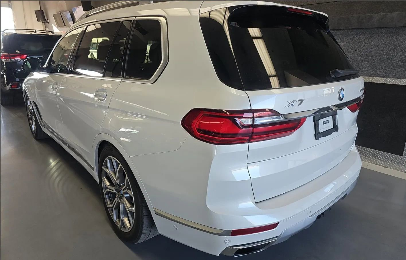 Used 2019 BMW X7 xDrive40i w/ Premium Package image 46