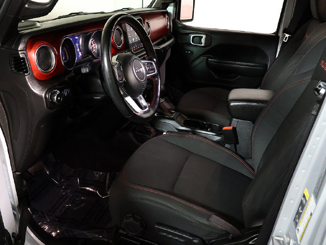 Used 2022 Jeep Wrangler Unlimited Rubicon w/ Cold Weather Group AWD/4WD image 12