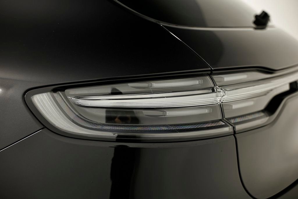 New 2026 Porsche Macan GTS image 12