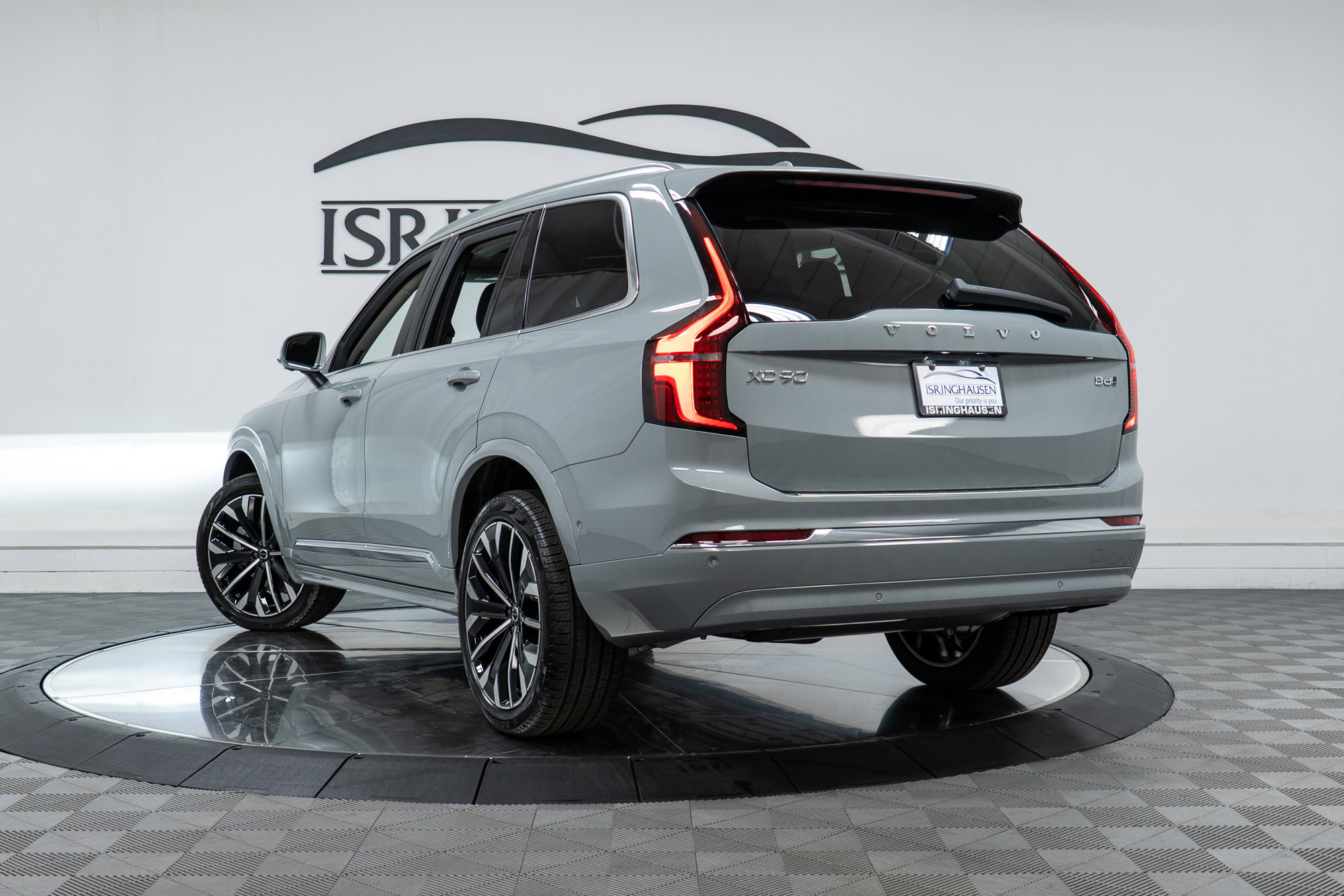 New 2026 Volvo XC90 B6 Plus w/ Protection Package Premier image 29