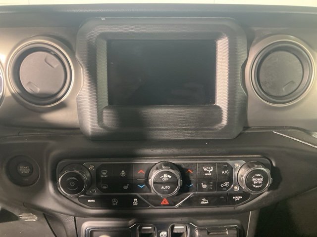 Used 2021 Jeep Gladiator Sport image 14