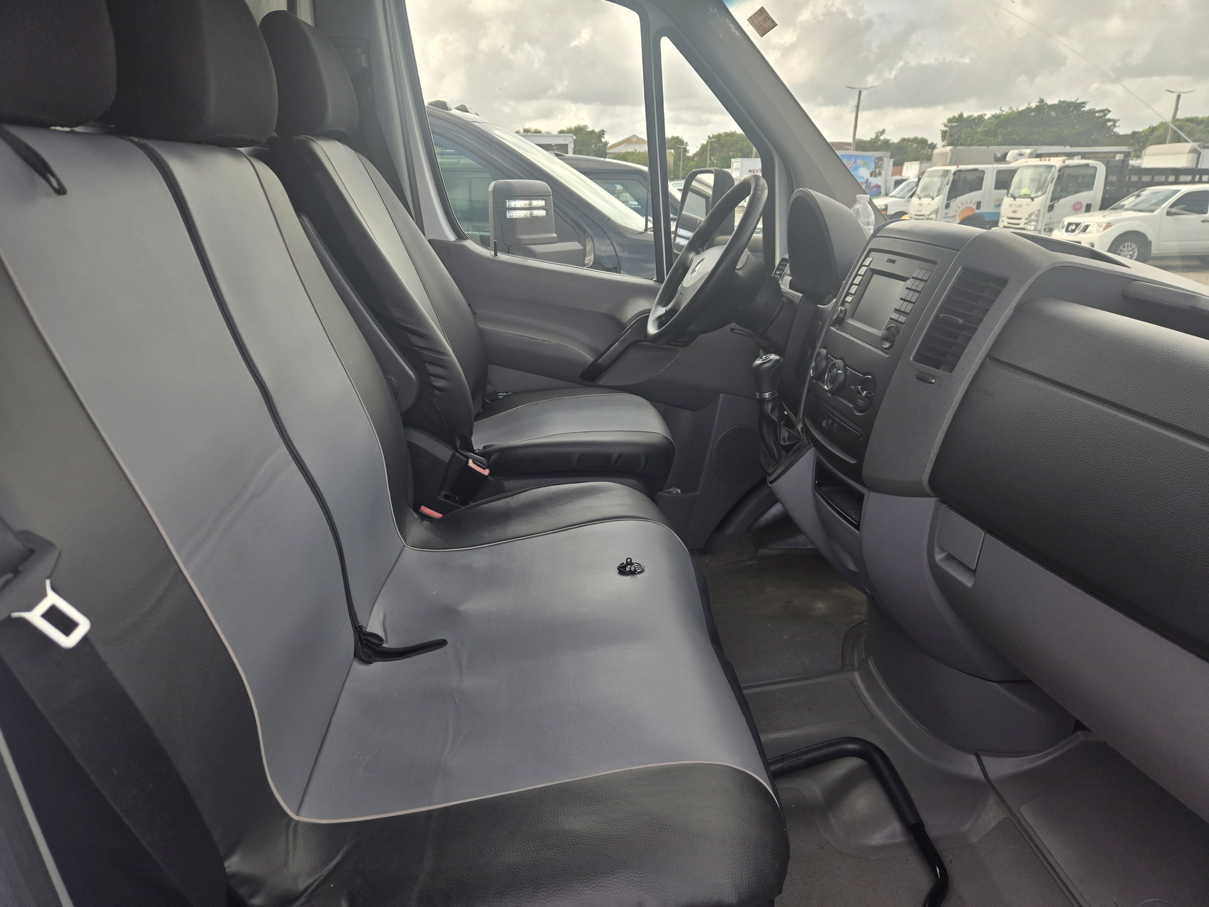 Used 2014 Mercedes-Benz Sprinter 3500 image 6