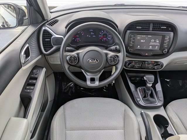 Used 2020 Kia Soul LX FWD image 15
