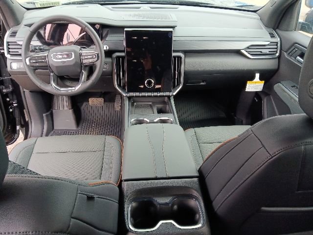 New 2026 GMC Acadia AT4 w/ LPO, Floor Liner Package AWD/4WD image 9