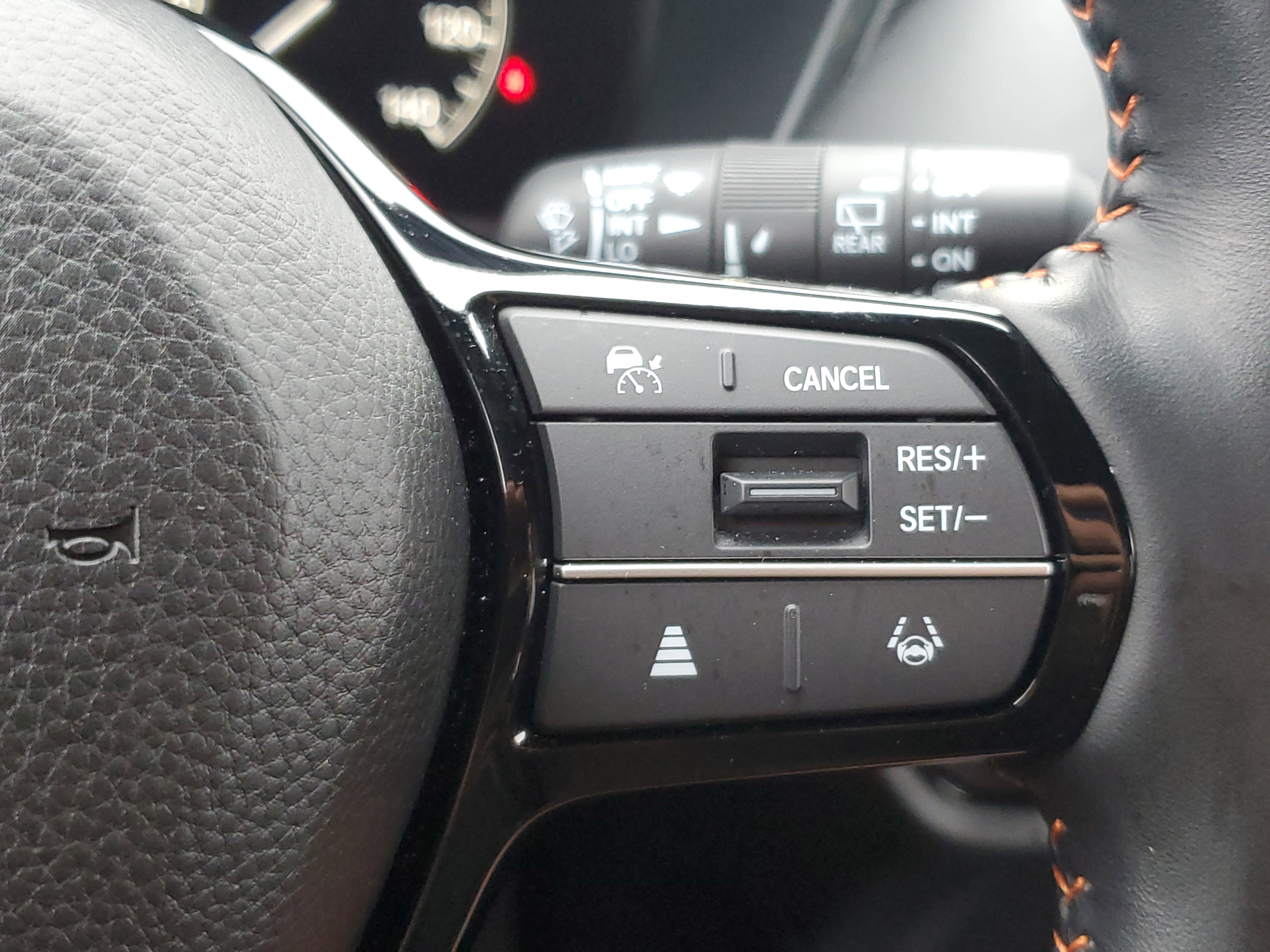 Used 2025 Honda HR-V Sport image 15