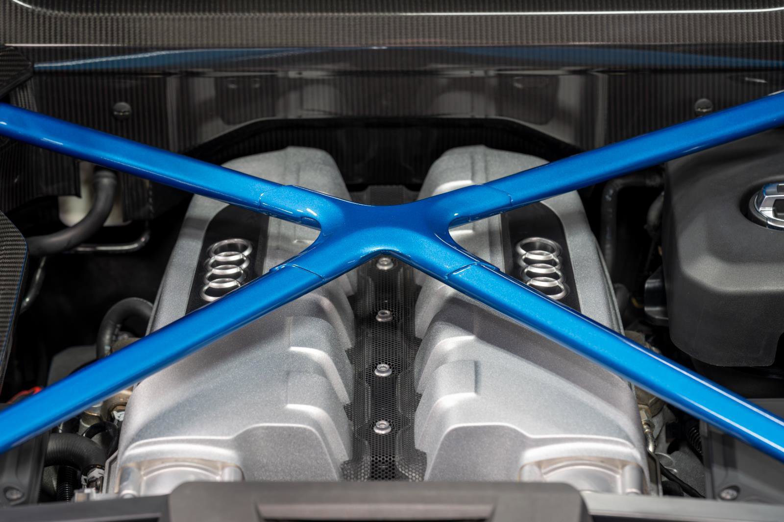 Used 2017 Audi R8 V10 plus w/ Full Leather Package image 48