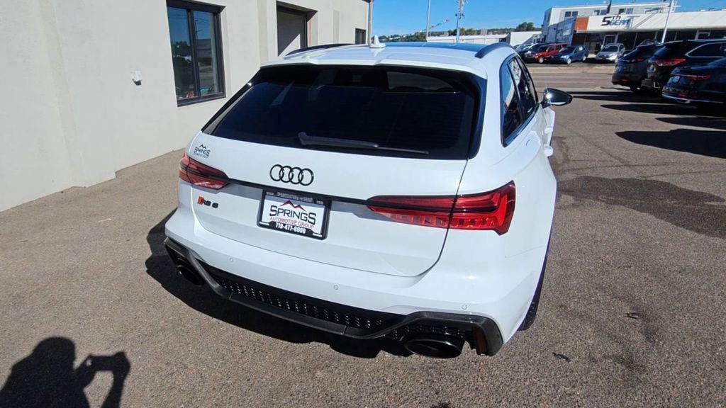 Used 2021 Audi RS 6 w/ Carbon Optic Package image 7