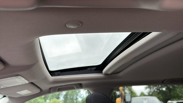 Used 2024 Honda CR-V EX image 11