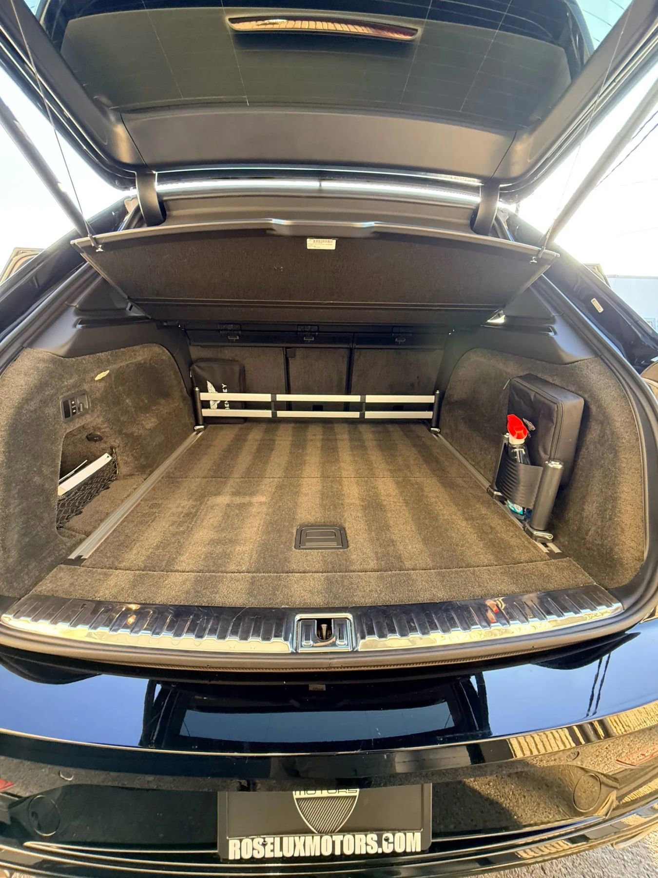 Used 2022 Bentley Bentayga Speed image 29