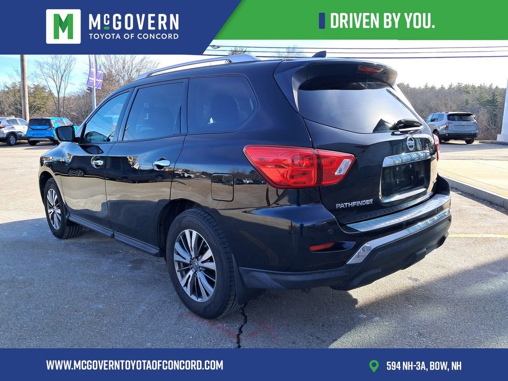 Used 2019 Nissan Pathfinder S image 4